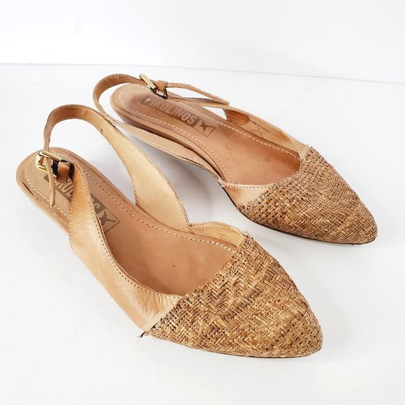 PIKOLINOS Shoes - PIKOLINOS Tan Pointed Toe Leather Straw Sandals